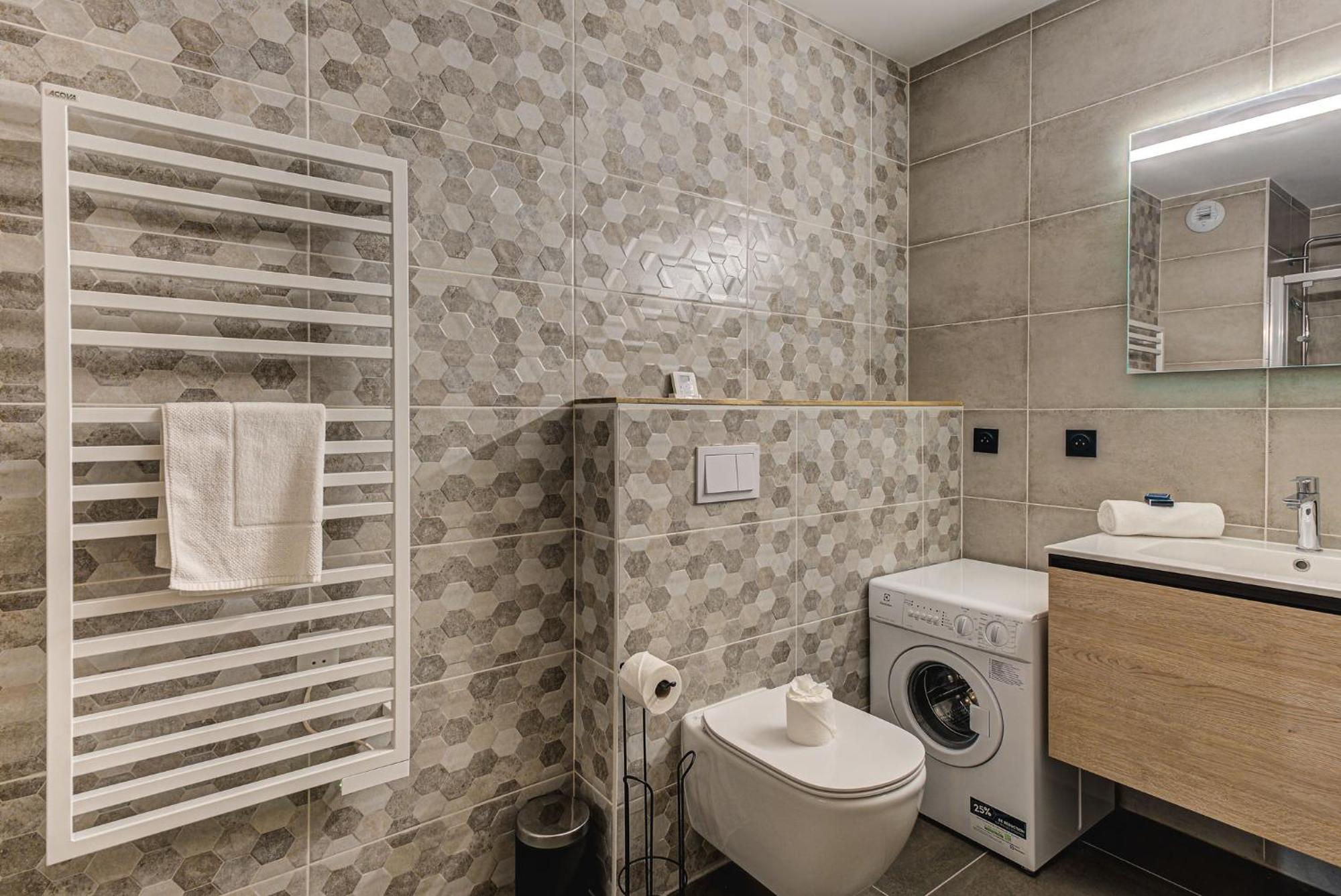 White Pearl A05 Modern Apartment Chamonix Alpes Travel Sleeps 4 To 6 Exterior photo